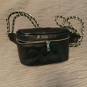 Forever21 cross body quilted pouch